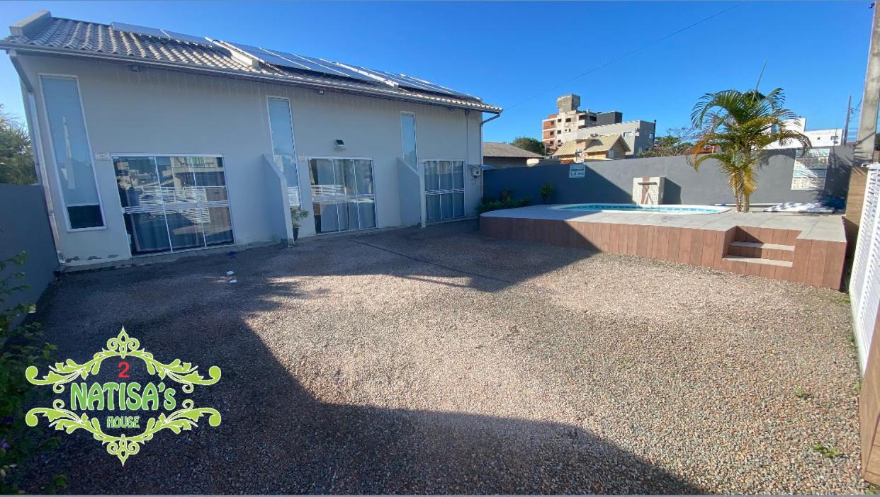 Sobrados Aconchegante Com Piscina "Natisashouse" Villa Bombinhas Eksteriør billede