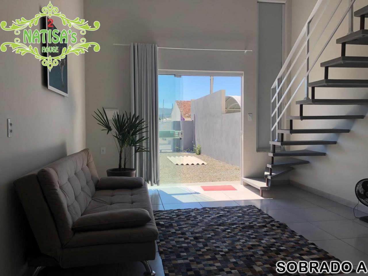 Sobrados Aconchegante Com Piscina "Natisashouse" Villa Bombinhas Eksteriør billede